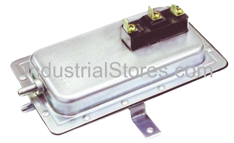 Cleveland Controls DFS-221 Air Flow Switch 0.5" WC with Compression Fitting